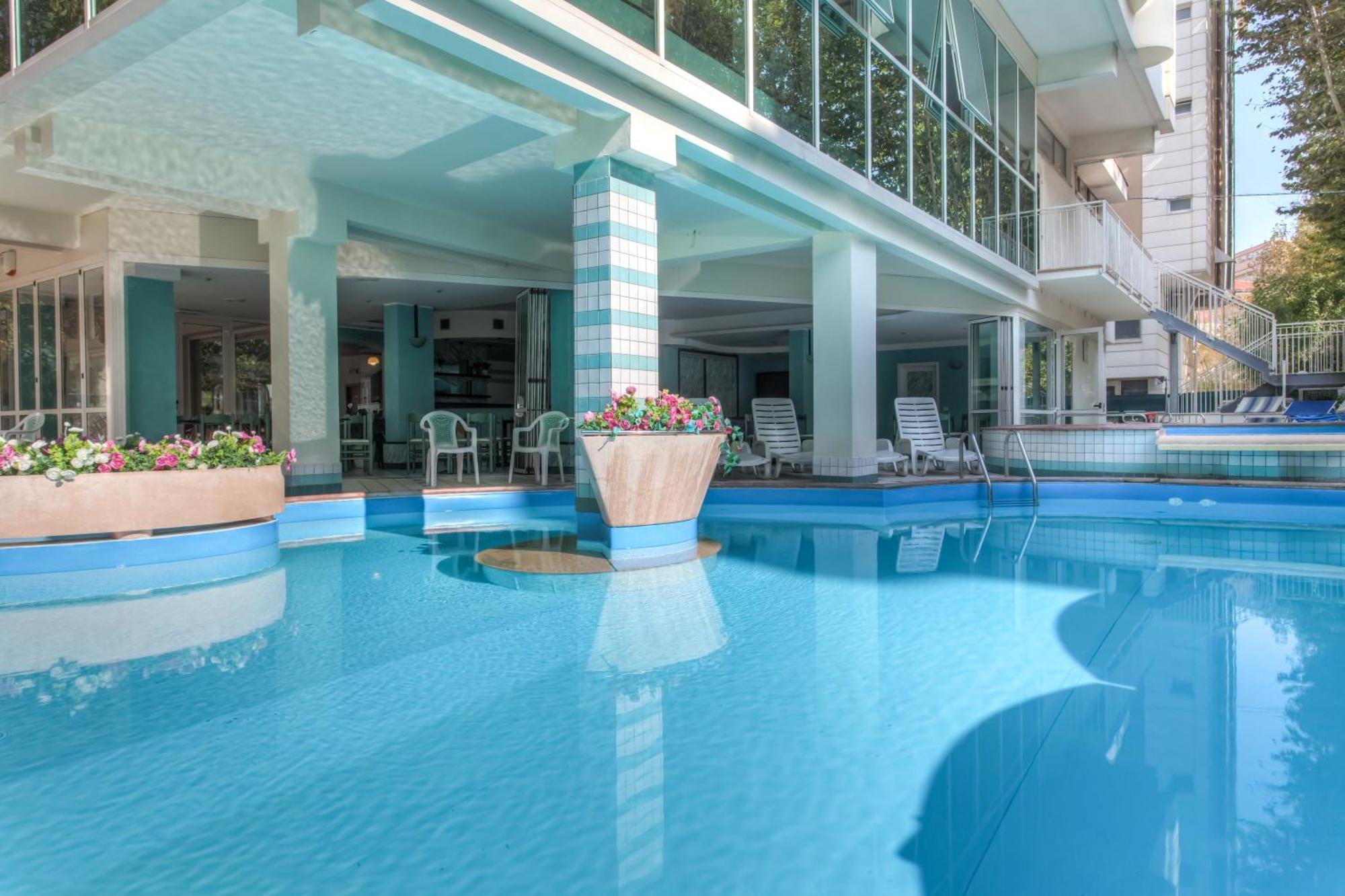 Hotel Michelangelo Cesenatico Esterno foto