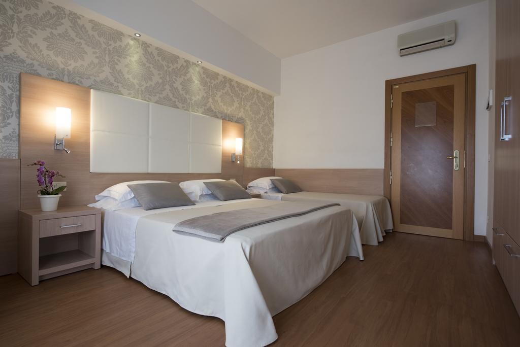 Hotel Michelangelo Cesenatico Esterno foto